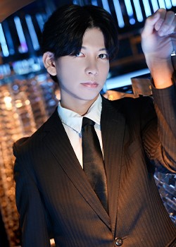 栞 プロフィール