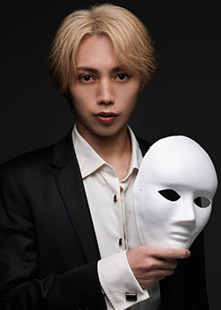 周 宮弥 プロフィール