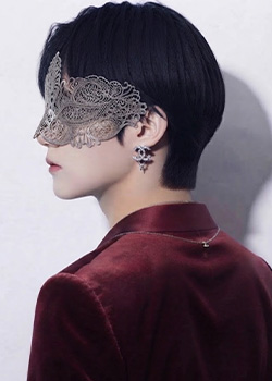 NANA プロフィール