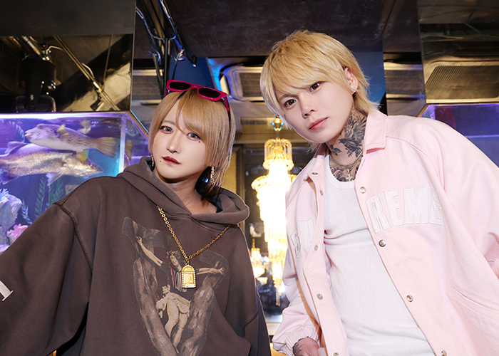 アップの日向ヒナタと煌月 渉のツーショット